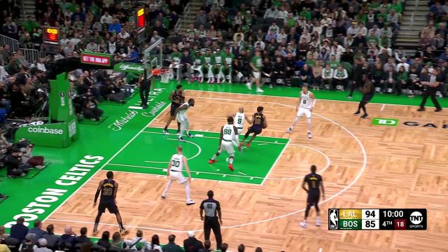 【2024年02月02日 湖人vs凯尔特人集锦】老詹和浓眉都起来欢呼！ 拉塞尔妙传底角八村垒三分手起刀落