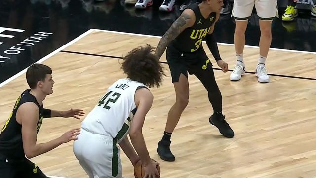 【2024年02月05日 雄鹿vs爵士集锦】篮下有我不用愁！凯斯勒镇守篮下送小洛佩兹无情遮天大帽