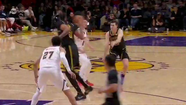 【2024年02月09日 掘金vs湖人集锦】约老师传球失误送机会 浓眉自投自抢自补一气呵成