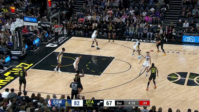 【2024年02月13日 勇士vs爵士集锦】乱战之中找到机会 邓恩助飞科林斯空接炸筐