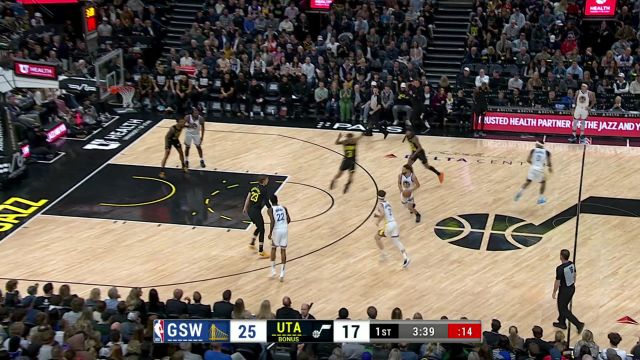 【2024年02月13日 勇士vs爵士集锦】佩顿飞身拿下球权 库里点开防守三分甩狙命中