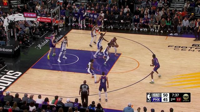 【2024年02月14日 国王vs太阳集锦】确定不防守吗？蒙克长驱直入空中折叠双手暴扣