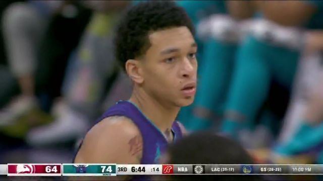 【2024年02月15日】老鹰vs黄蜂第3节英文原声录像回放