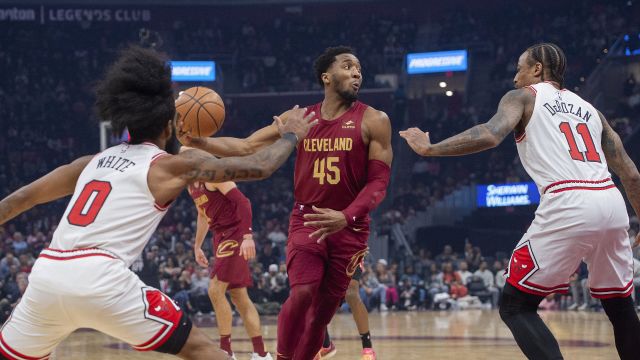 【2024年02月15日 公牛vs骑士集锦】公牛105-108骑士 米切尔30+6+7德罗赞24+6 骑士险胜公牛