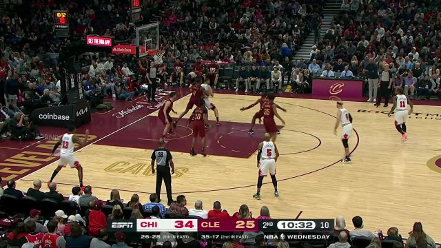 【2024年02月15日 公牛vs骑士集锦】时间功夫为快不破！卡鲁索风驰电掣抢断上篮瞬间完成