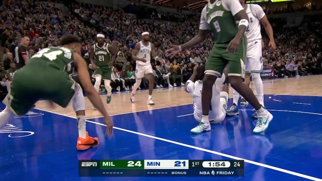 【2024年02月24日 雄鹿vs森林狼集锦】希腊怪兽不是白叫的 字母哥见缝插针掀翻防守上篮打进还有加罚