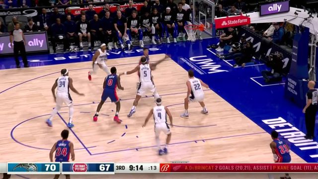 【2024年02月25日 魔术vs活塞集锦】就是简单粗暴！丰泰基奥面对防守一步过掉直杀篮下双手暴扣