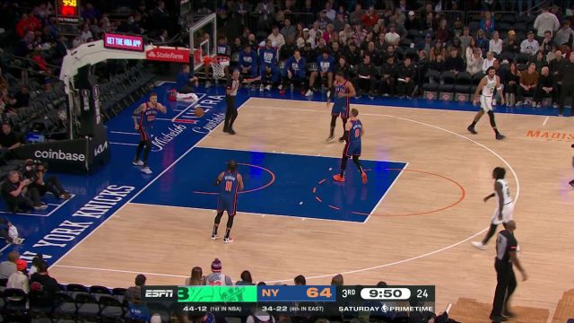 【2024年02月25日 凯尔特人vs尼克斯集锦】抱紧这条最粗的大腿 怀特三分开炮正中靶心