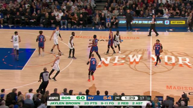 【2024年02月25日 凯尔特人vs尼克斯集锦】永远都充满着能量 哈特拼下前场篮板之后强硬突破上篮打成2+1