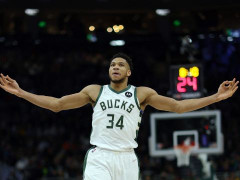 里程碑！字母哥生涯常规赛总得分突破18000分大关