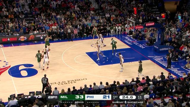 【2024年02月26日 雄鹿vs76人集锦】迷惑性传球 加里纳利行进间助攻传球瞬间撕破防守