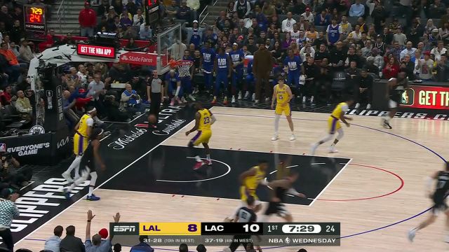 【2024年02月29日 湖人vs快船集锦】打的就是精锐！曼恩接球强突篮下无视防守送浓眉单臂隔扣