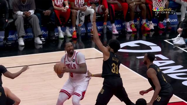 【2024年02月29日 骑士vs公牛集锦】要的就是强硬！ 德拉蒙德不惧对抗转身抛投得手