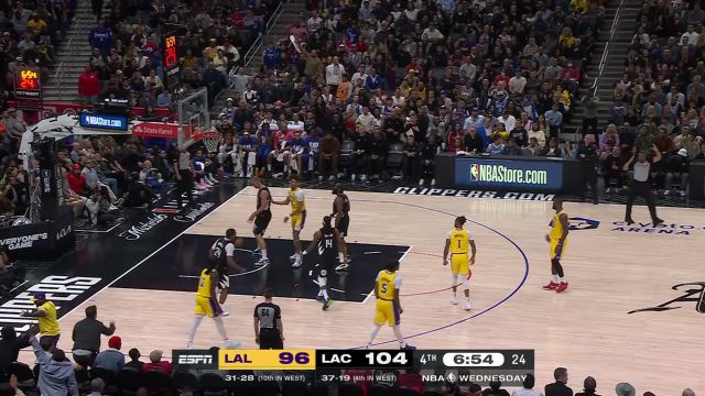 【2024年02月29日 湖人vs快船集锦】湖人116-112快船 詹姆斯末节独揽19+4导演绝地大翻盘