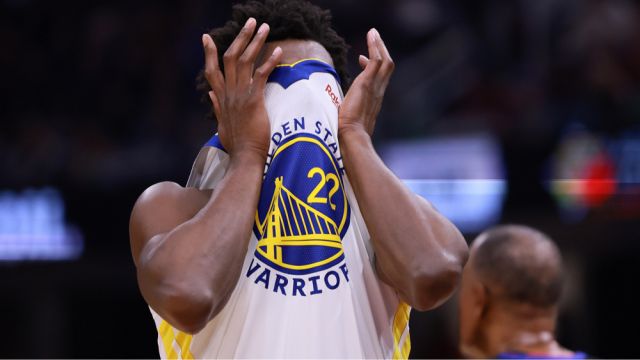 【2024年03月02日 勇士vs猛龙集锦】曝维金斯正在处理严重的家事，暂无具体回归时间，勇士给了他时间和空间