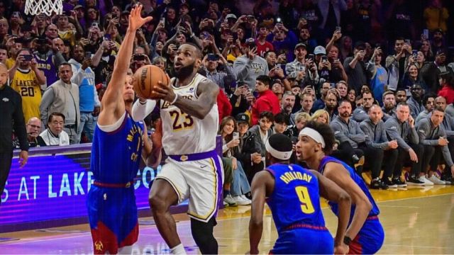 【2024年03月03日 掘金vs湖人集锦】4万分成里程悲！老詹空砍26+9：对掘金八连败，无缘回西部第九