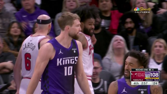 【2024年03月05日 公牛vs国王集锦】关键时刻绝不手软！怀特强杀篮下面对小萨防守强硬打进2+1