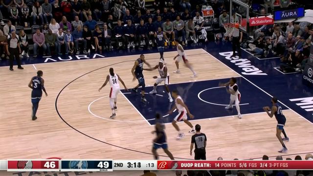 【2024年03月05日 开拓者vs森林狼集锦】展示篮球天赋！穆雷快攻篮下接队友妙传一飞冲天暴扣得手