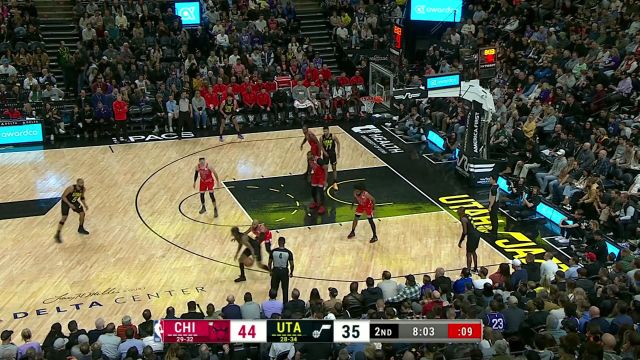 【2024年03月07日 公牛vs爵士集锦】最好的进攻就是防守！卡鲁索眼疾手快成功抢断直捣黄龙暴扣得手