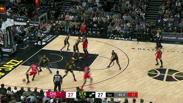 【2024年03月07日 公牛vs爵士集锦】手感依然在线！怀特弧顶三分接球就投篮球应声入网