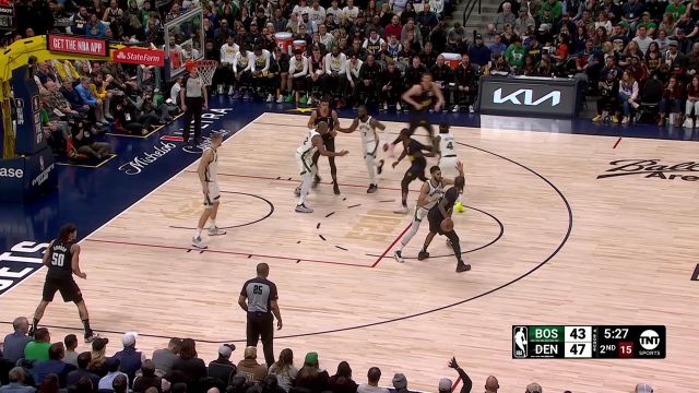 【2024年03月08日 凯尔特人vs掘金集锦】得分就是信手拈来！雷吉直塞篮下的约基奇一柱擎天轻取2分