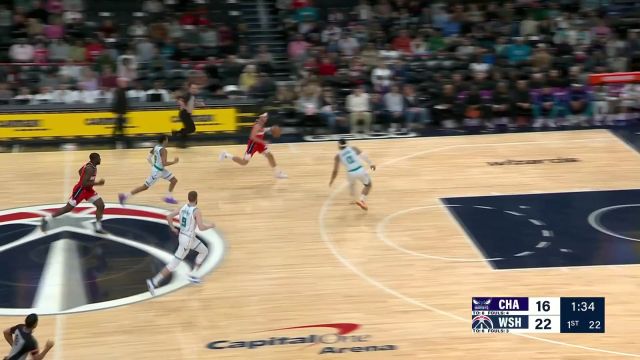 【2024年03月09日 黄蜂vs奇才集锦】传球轻松写意！普尔风骚胯运击地妙传助攻奥莫鲁伊上篮得手