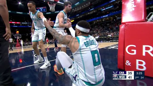 【2024年03月09日 黄蜂vs奇才集锦】配合天衣无缝！贝尔坦斯半路截胡连线布里奇斯反击上篮2+1