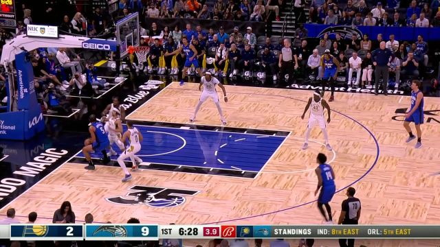 【2024年03月11日 步行者vs魔术集锦】班凯罗声东击西吸引三人包夹 连线哈里斯三分一箭穿心