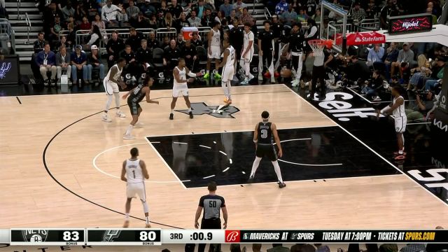 【2024年03月18日 篮网vs马刺集锦】得分手拿把攥！文班亚马直线推进顶着防守上篮打进