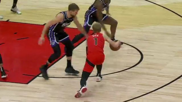 【2024年03月21日】NBA常规赛：国王vs猛龙第1节中文解说录像回放