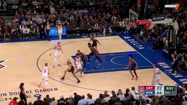 【2024年03月26日 活塞vs尼克斯集锦】犹如打了鸡血一般！迪文琴佐接球就投外线三分稳稳命中