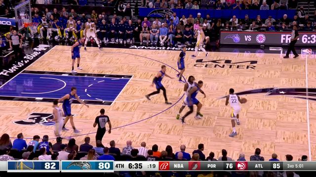 【2024年03月28日 勇士vs魔术集锦】维金斯倍显强硬突破上篮得手 穆迪于无声处听惊雷霸气补扣