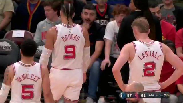 【2024年04月01日】独行侠vs火箭英文原声全场录像回放