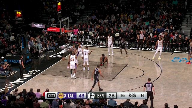 【2024年04月01日 湖人vs篮网集锦】克拉克斯顿守株待兔轰炸篮筐 八村垒冲入内线暴扣完成回应