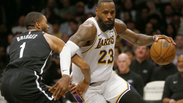 【2024年04月01日 湖人vs篮网集锦】湖人大胜篮网！詹姆斯40分+9记三分狂刷7大纪录：672场30+超乔丹升历史第一