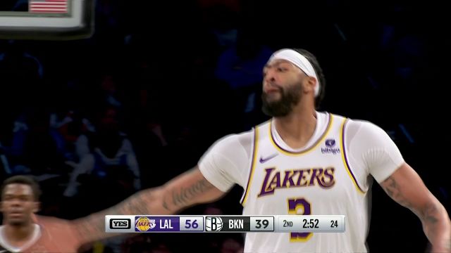 【2024年04月01日 湖人vs篮网集锦】詹眉连线惊艳众人 詹姆斯logo区妙传助飞浓眉空接暴扣