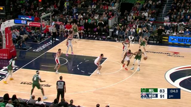 【2024年04月03日 雄鹿vs奇才集锦】时间越紧手越稳 克劳德看表掐秒底角三分压哨打进