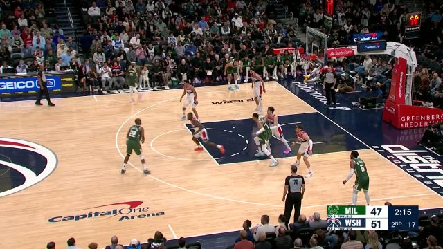 【2024年04月03日 雄鹿vs奇才集锦】内线予取予求！字母哥梦幻脚步晃飞防守暴力灌筐