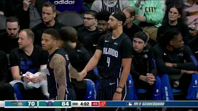 【2024年04月06日】NBA常规赛：魔术vs黄蜂第3节英文原声录像回放