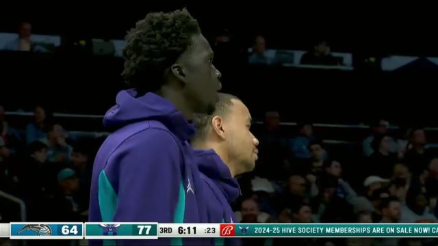 【2024年04月06日 魔术vs黄蜂集锦】再次起飞！布里奇斯强杀禁区双臂砸扣气势如虹