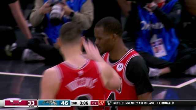 【2024年04月08日 公牛vs魔术集锦】科比怀特吸引防守送妙传 贾文特格林接球上篮轻松取分