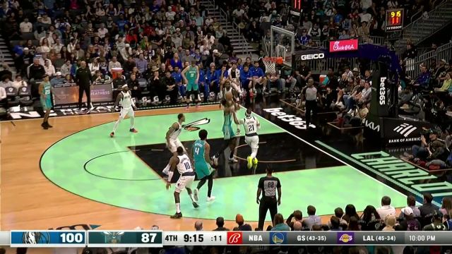 【2024年04月10日 独行侠vs黄蜂集锦】各种姿势扣篮都来一遍！理查兹连线暴扣在独行侠禁区掀起惊涛骇浪