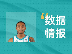 黄蜂小尼克-史密斯全场拿下24分6板3助