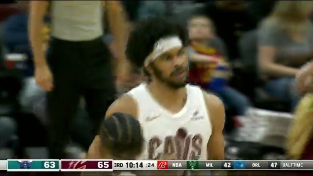 【2024年04月15日 黄蜂vs骑士集锦】伯尔登破坏连线助攻麦克格温斯快马上篮 艾伦腾空暴扣迅速回应完成弥补