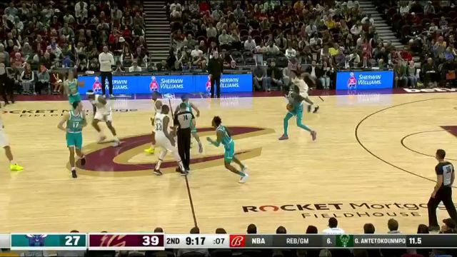 【2024年04月15日 黄蜂vs骑士集锦】这个撤步实在干脆！特雷曼外线飙射三分丝毫不拖泥带水