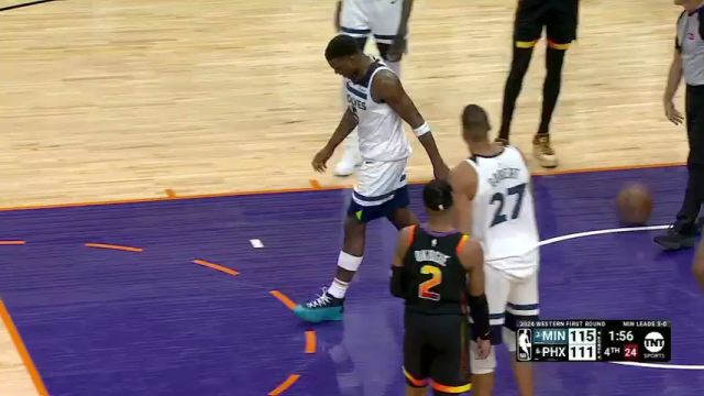 【2024年04月29日 森林狼vs太阳集锦】希望没有大碍！爱德华兹对抗中不慎踩到比尔崴到脚踝痛苦倒地