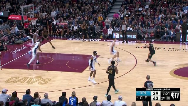 【2024年05月01日 魔术vs骑士集锦】篮下有我不用愁！莫布利镇守蓝下送卡特无情遮天大帽