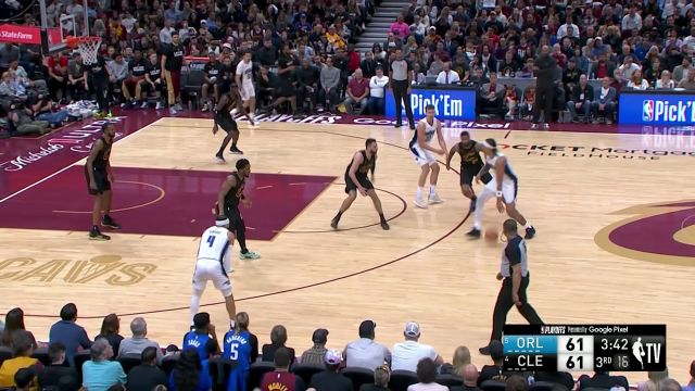 【2024年05月01日 魔术vs骑士集锦】进攻组织一把抓！班凯罗突破分球妙传篮下的卡特轻松扣篮吃饼