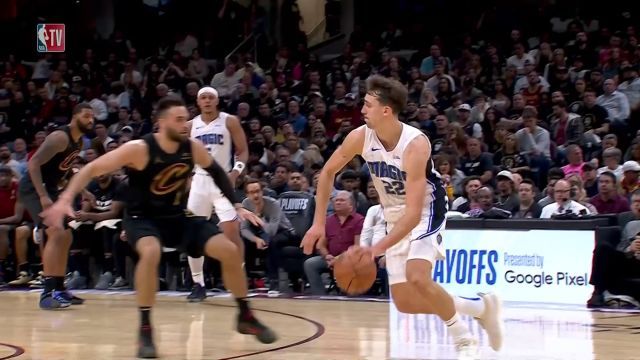 【2024年05月01日 魔术vs骑士集锦】欧洲球员的传球水准！弗朗茨-瓦格纳潇洒不看人妙传萨格斯轻松上篮吃饼