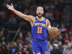 历史第一！！季后赛布伦森连续四场得到至少40分5助攻